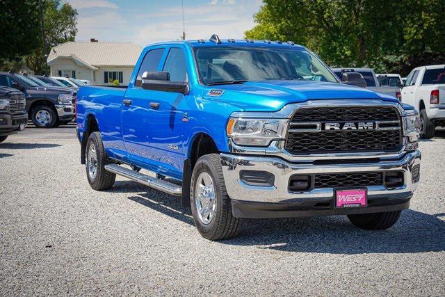 2020 RAM 3500 Tradesman Crew Cab 4x4 8 Box