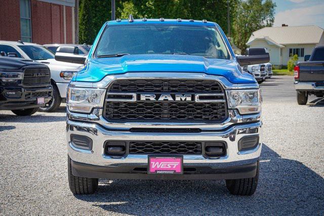 2020 RAM 3500 Tradesman Crew Cab 4x4 8 Box