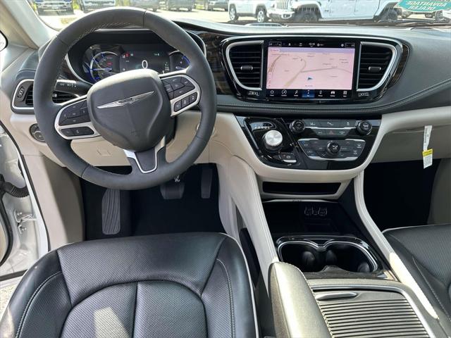 2023 Chrysler Pacifica Hybrid Limited