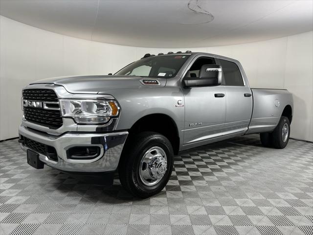 2023 RAM 3500 Big Horn Crew Cab 4x4 8 Box