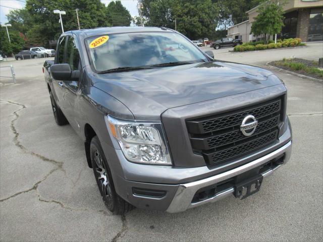 2021 Nissan TITAN Crew Cab SV 4x4