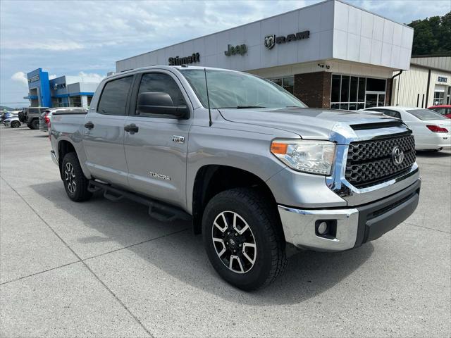 2017 Toyota Tundra SR5 5.7L V8