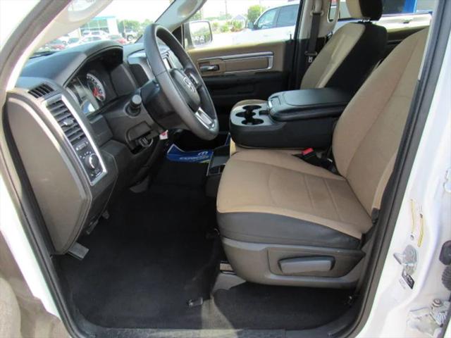 2022 RAM 1500 Classic SLT Crew Cab 4x2 64 Box