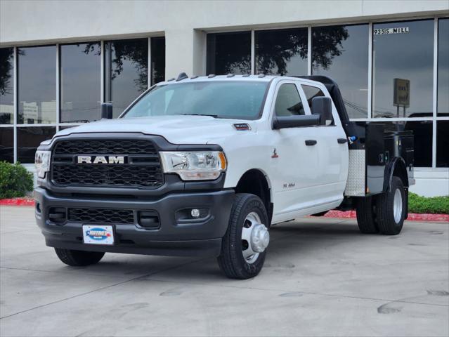 2022 RAM 3500 Tradesman Crew Cab 4x4 8 Box