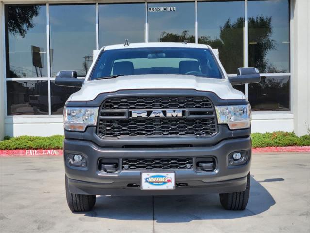 2022 RAM 3500 Tradesman Crew Cab 4x4 8 Box