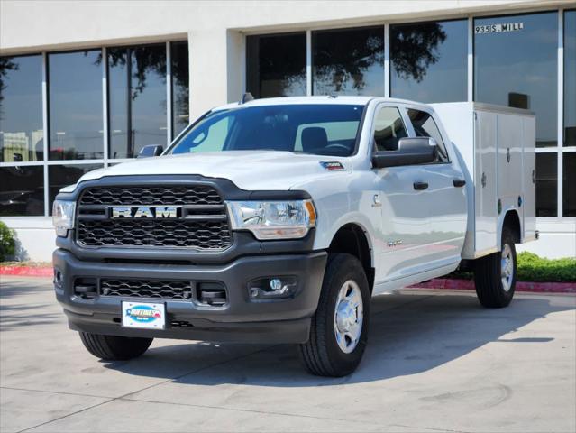 2022 RAM 3500 Tradesman Crew Cab 4x4 8 Box