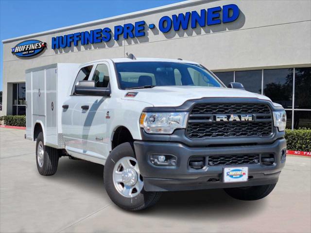 2022 RAM 3500 Tradesman Crew Cab 4x4 8 Box