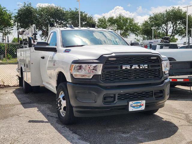 2022 RAM 3500 Chassis Tradesman/SLT