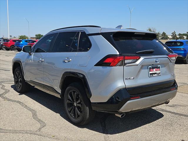 2023 Toyota RAV4 Hybrid SE