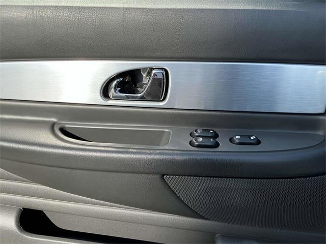 2002 Ford Thunderbird Base