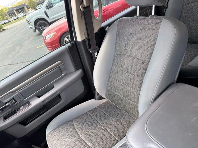 2019 Ram 1500 Classic Big Horn Crew Cab 4x4 5'7" Box