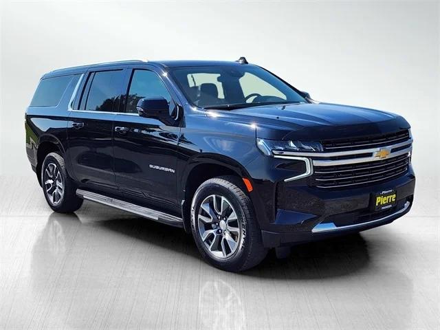 2023 Chevrolet Suburban 4WD LT