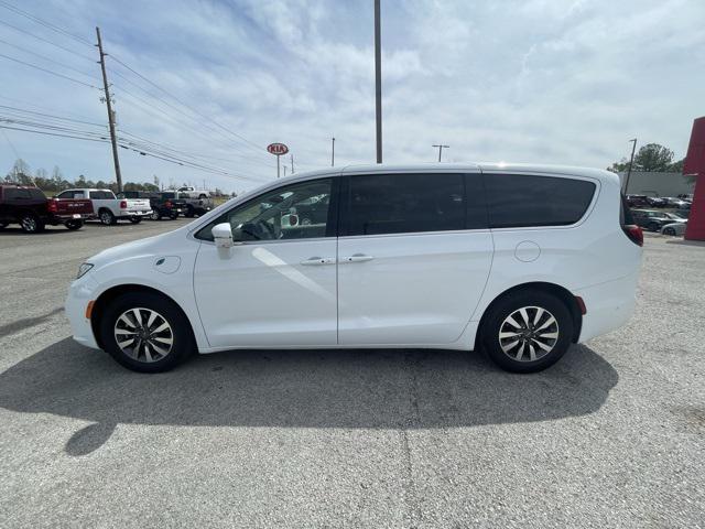 2022 Chrysler Pacifica Hybrid Touring L