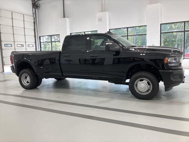 2024 RAM Ram 3500 RAM 3500 TRADESMAN CREW CAB 4X4 8 BOX