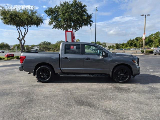 2024 Nissan TITAN Crew Cab SV 4x2