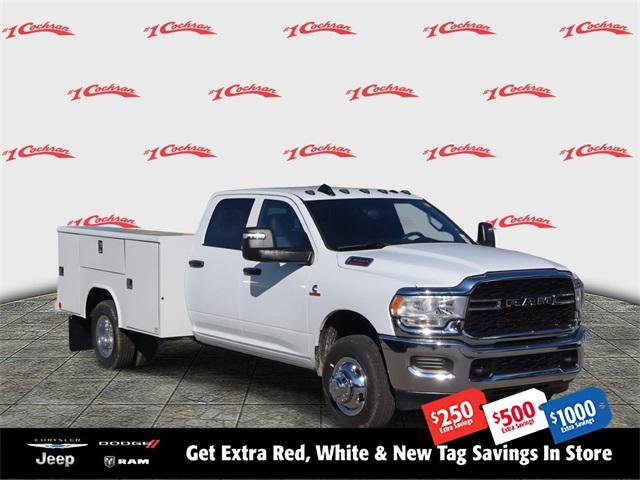 2024 RAM Ram 3500 Chassis Cab RAM 3500 TRADESMAN CREW CAB CHASSIS 4X4 60 CA