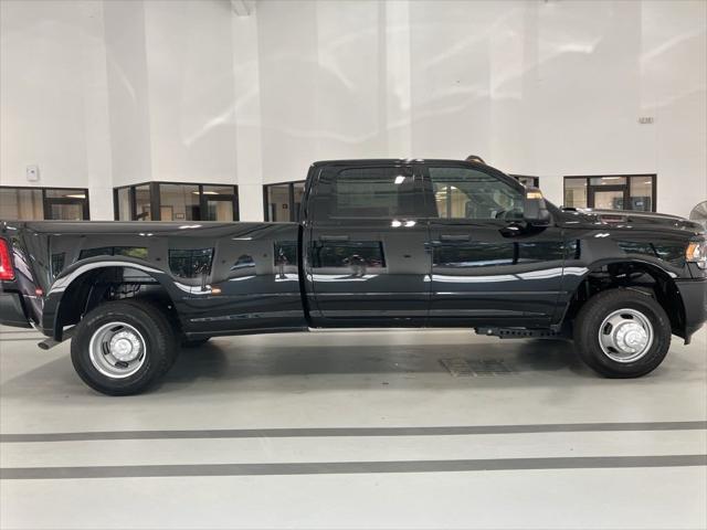 2024 RAM Ram 3500 RAM 3500 TRADESMAN CREW CAB 4X4 8 BOX