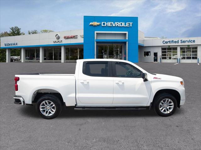 2022 Chevrolet Silverado 1500 4WD Crew Cab Short Bed RST