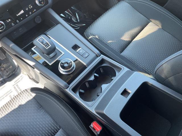 2024 Mitsubishi Outlander ES 2.5 2WD