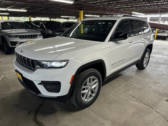 2024 Jeep Grand Cherokee GRAND CHEROKEE LAREDO X 4X2