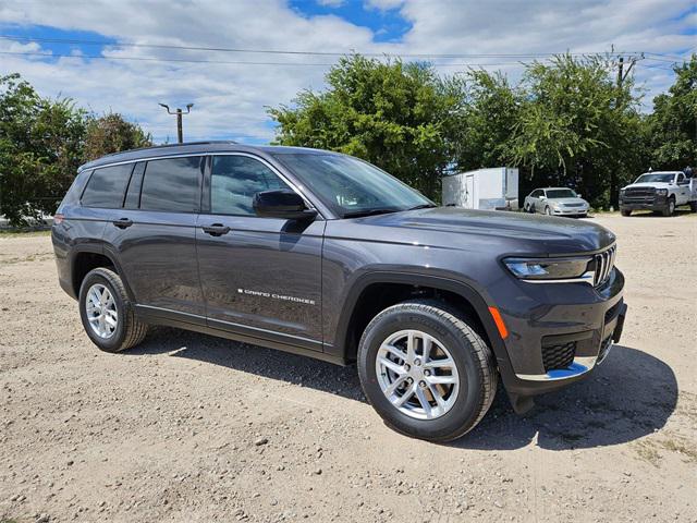 2024 Jeep Grand Cherokee GRAND CHEROKEE L LAREDO X 4X2