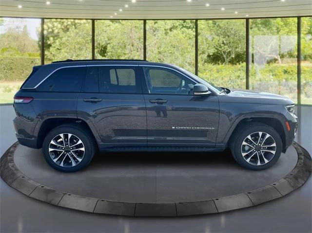 2024 Jeep Grand Cherokee GRAND CHEROKEE OVERLAND 4X4