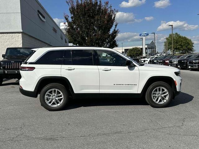 2024 Jeep Grand Cherokee GRAND CHEROKEE LAREDO X 4X4