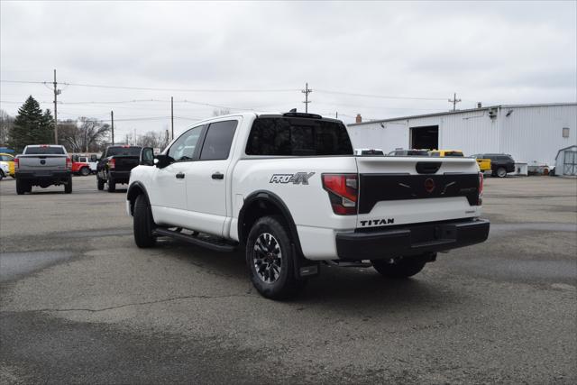 2024 Nissan TITAN Crew Cab PRO-4X 4x4