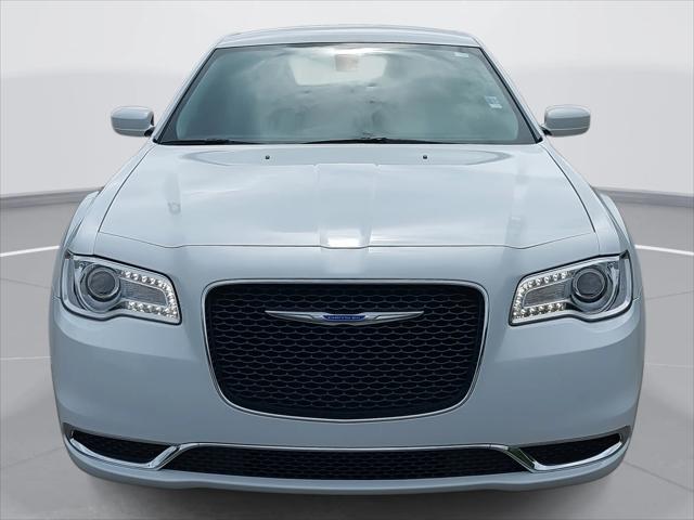 2023 Chrysler 300 Touring