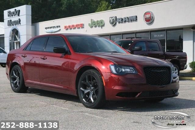 2021 Chrysler 300 Touring