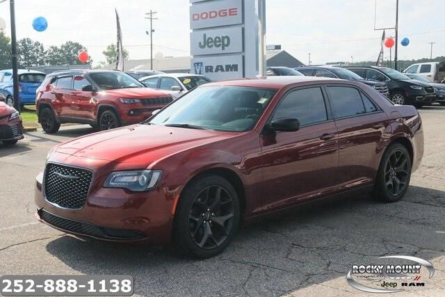 2021 Chrysler 300 Touring