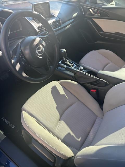 2015 Mazda Mazda3 i Sport