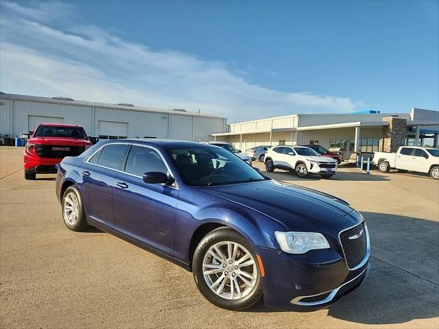 2017 Chrysler 300 Limited