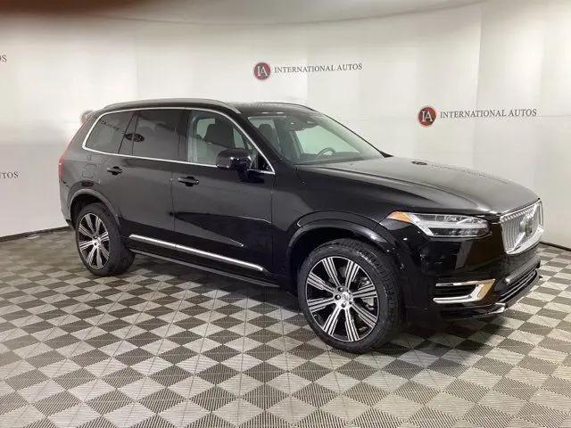 2025 Volvo XC90 Plug-In Hybrid T8 Plus 6-Seater