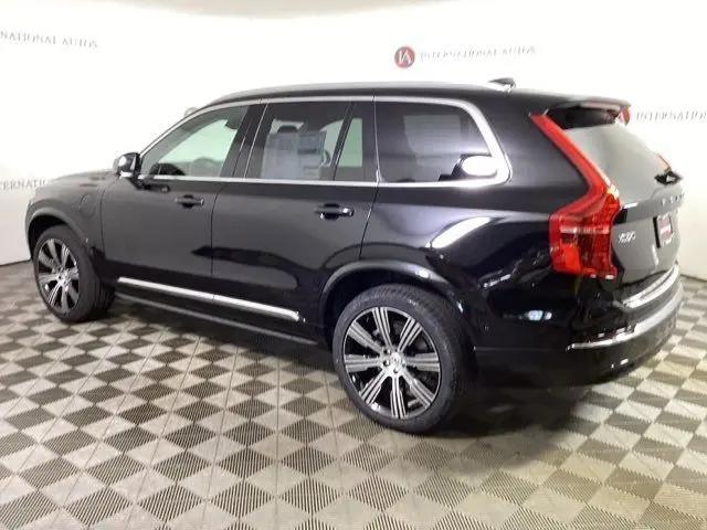 2025 Volvo XC90 Plug-In Hybrid T8 Plus 6-Seater