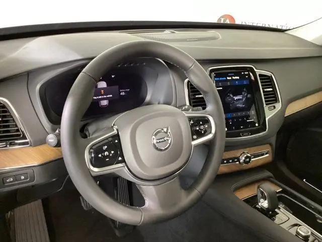 2025 Volvo XC90 Plug-In Hybrid T8 Plus 6-Seater