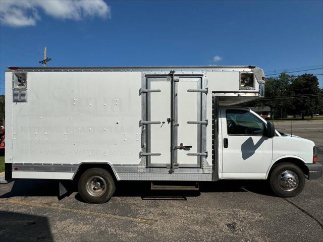 2012 Chevrolet Express Cutaway Work Van
