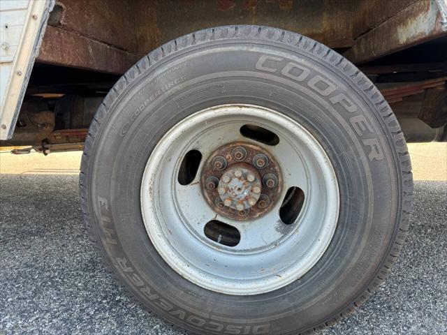 2012 Chevrolet Express Cutaway Work Van