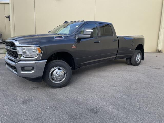 2024 RAM Ram 3500 RAM 3500 TRADESMAN CREW CAB 4X4 8 BOX