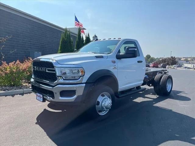 2024 RAM Ram 5500 Chassis Cab RAM 5500 TRADESMAN CHASSIS REGULAR CAB 4X4 60 CA