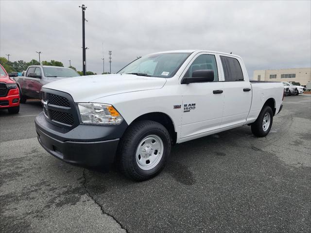 2024 RAM Ram 1500 Classic RAM 1500 CLASSIC TRADESMAN CREW CAB 4X4 64 BOX