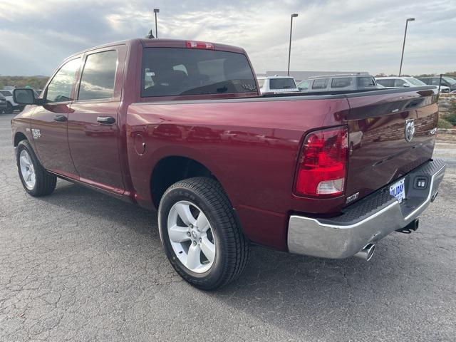 2024 RAM Ram 1500 Classic RAM 1500 CLASSIC TRADESMAN CREW CAB 4X4 57 BOX