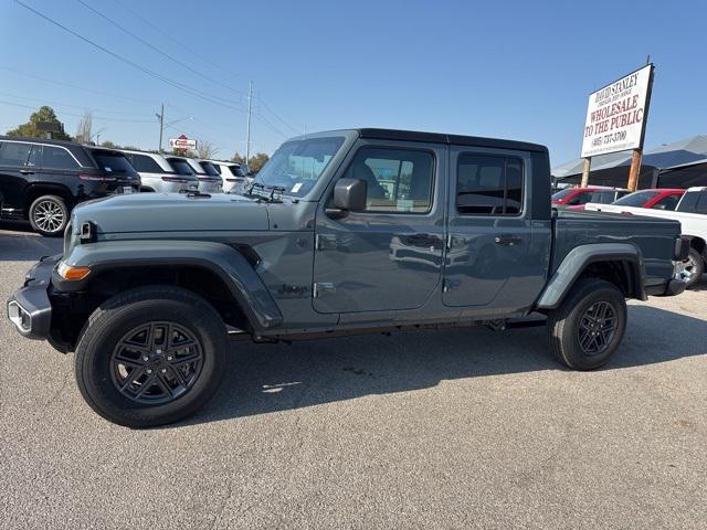 2024 Jeep Gladiator GLADIATOR SPORT S 4X4