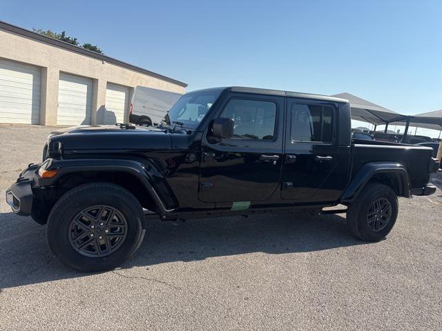 2024 Jeep Gladiator GLADIATOR SPORT S 4X4