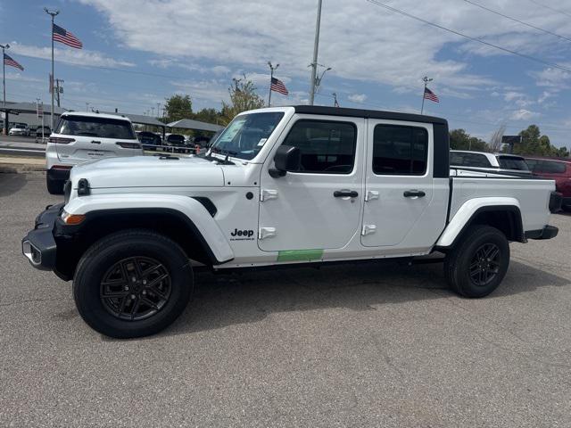 2024 Jeep Gladiator GLADIATOR SPORT S 4X4