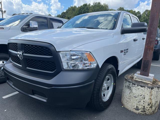 2024 RAM Ram 1500 Classic RAM 1500 CLASSIC TRADESMAN CREW CAB 4X4 57 BOX