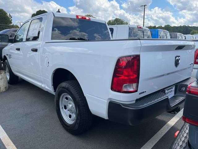 2024 RAM Ram 1500 Classic RAM 1500 CLASSIC TRADESMAN CREW CAB 4X4 57 BOX