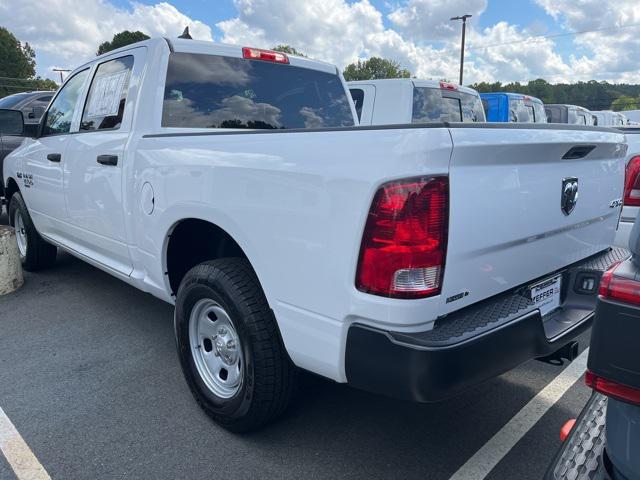 2024 RAM Ram 1500 Classic RAM 1500 CLASSIC TRADESMAN CREW CAB 4X4 57 BOX