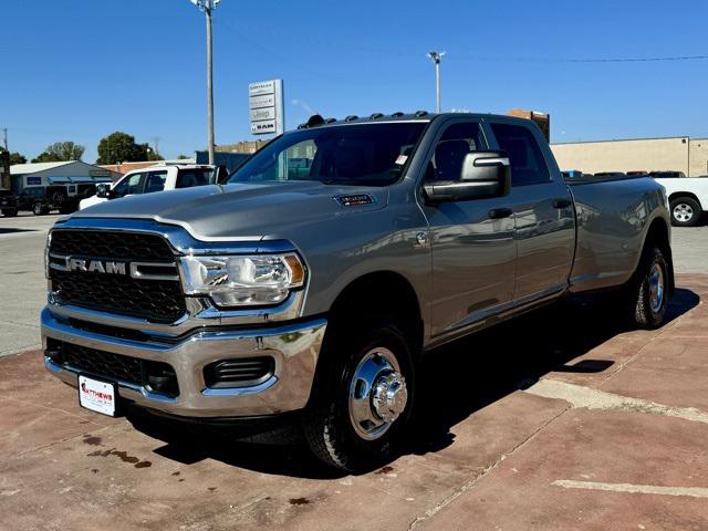 2024 RAM Ram 3500 RAM 3500 TRADESMAN CREW CAB 4X4 8 BOX