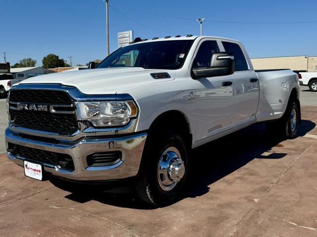 2024 RAM Ram 3500 RAM 3500 TRADESMAN CREW CAB 4X4 8 BOX